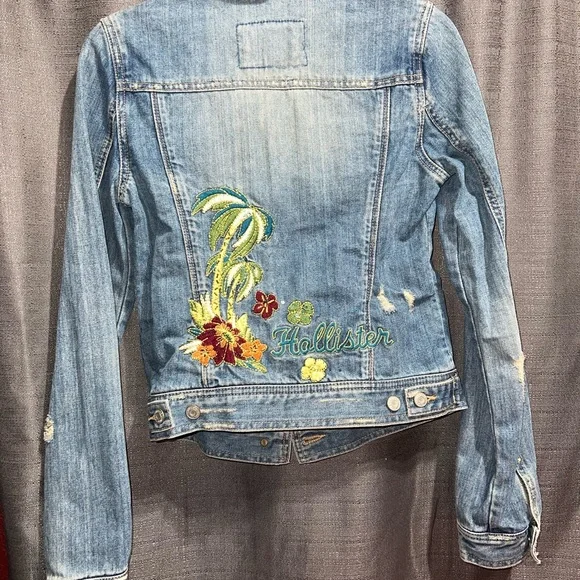 Hollister Floral Cali Jean Jacket - Picture 6 of 6